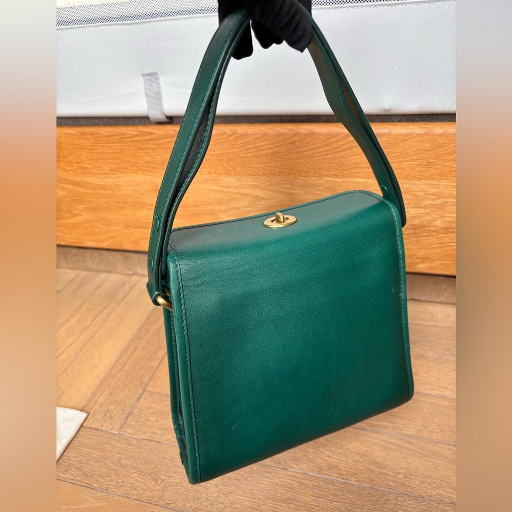 COACH Turnlock Shoulder Bag Green - Picture 4 of 16
